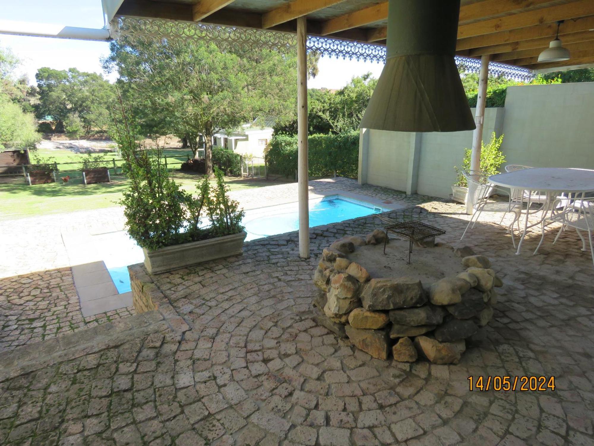 Town And Country Apartment Caledon Luaran gambar