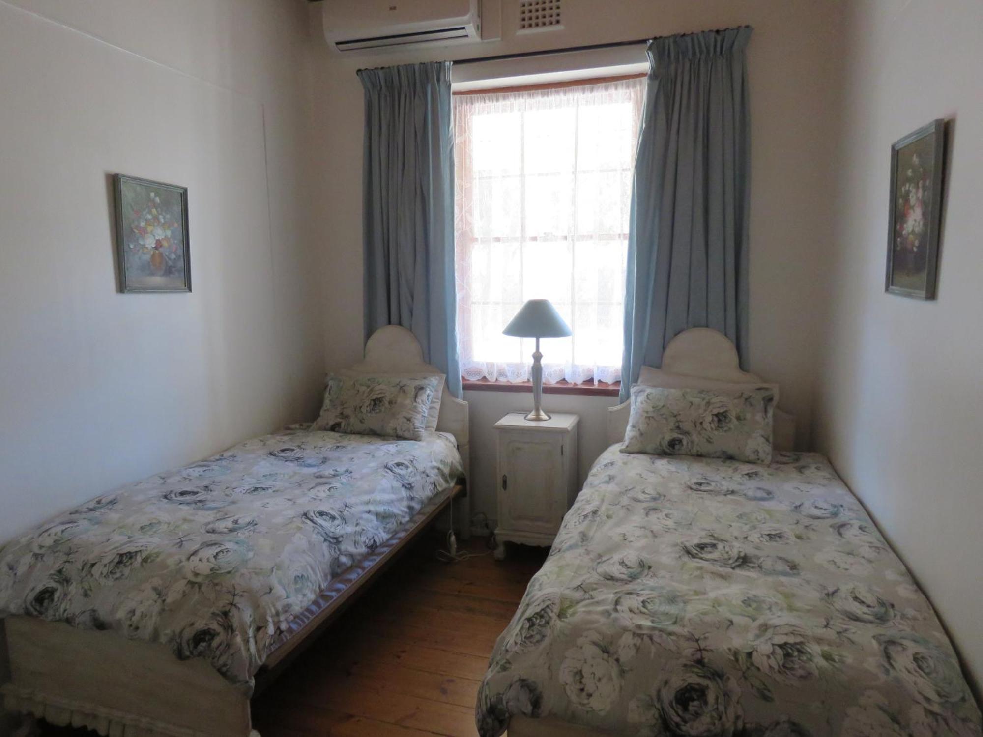 Town And Country Apartment Caledon Luaran gambar